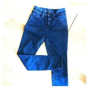 BDG ultra high waisted blue jeans w black trim
